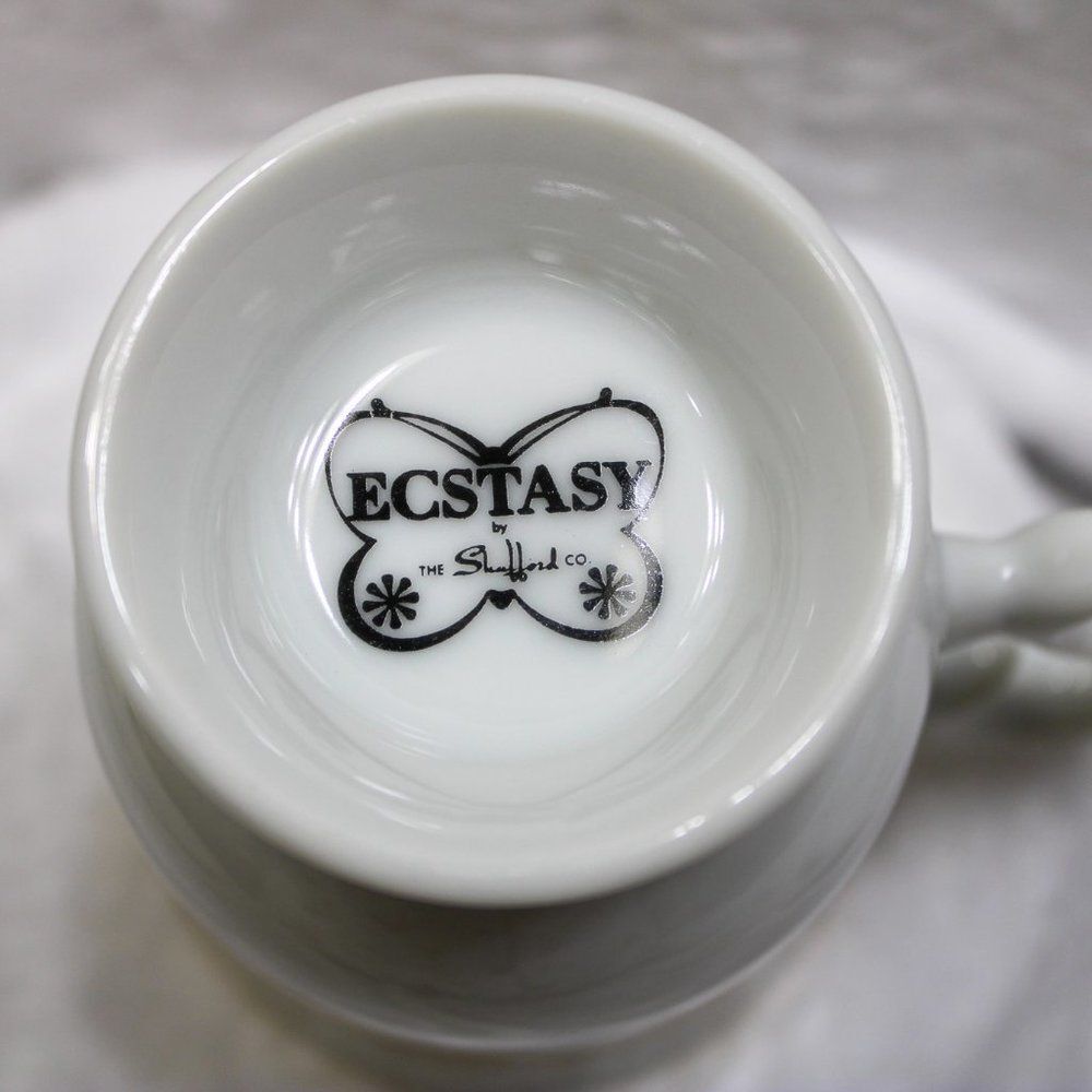 Vintage Ecstasy Coffee Tea Mug Cup Floral Butterflies Pedestal Footed 10 Oz - Picture 3 of 3